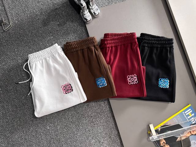 高版本 罗意威 2025新款 轻奢主义 高密度重叠刺绣Logo 后开袋 男女日常通勤 穿搭必备 休闲短裤 定制毛圈面料 进口机刺绣工艺 腰标吊牌洗水唛三标齐全