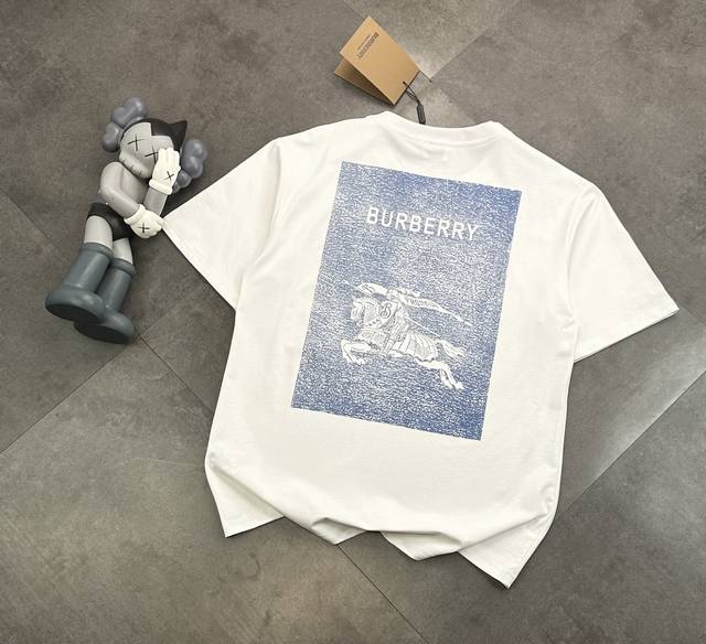 潮牌 巴宝莉Burberry满印直喷工艺情侣款短袖T恤！ ：240G双纱潮牌专用棉，纹理清晰，质感满满，同缸定染1×1无色差精密纯棉螺纹，层搭叠穿，自留好货，强