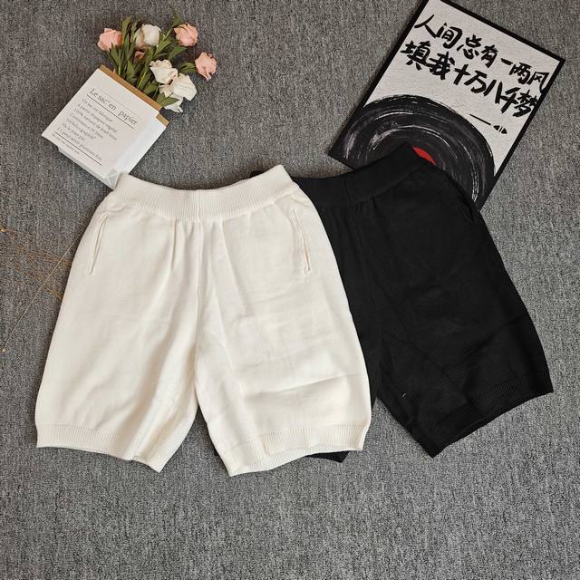 2025Fw夏季Loewe罗意威针织短裤 尺码：Xs-L 颜色: 黑色 白色 Xs：腰围80 臀围116 裤长53 S： 腰围84 臀围 裤长54 M：腰围86