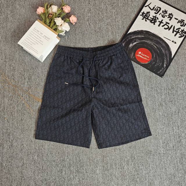 Dior夏季最新款 男士休闲五分短裤，官网同步 原版1-1复刻，做工精细，原版五金 精选优质聚酯纤维面料、手感细腻，夏季必备单品、上身效果超帅气，超真实拍摄、零
