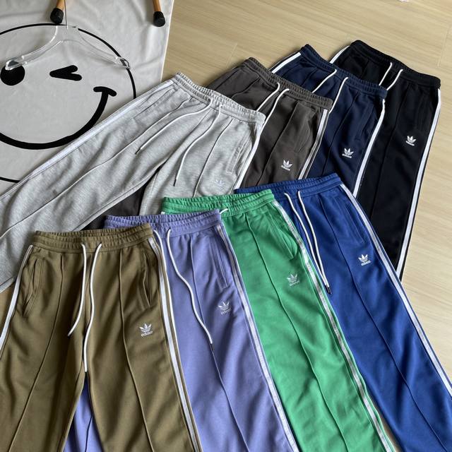 主图 专柜品质Adidas阿迪达斯三叶草三条杠长裤四季款情侣款2025新款休闲微弹直筒阔腿裤 三叶草简约舒适风 百搭神裤 专柜同款 品质1:1专柜面料打版 ！直