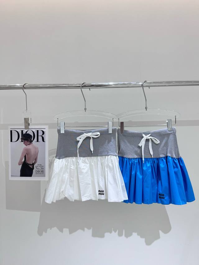 Miumiu缪缪字母刺绣抽绳针织拼百褶半裙 款号：25670106239 颜色：白色 蓝色 尺码：均码 80-125斤