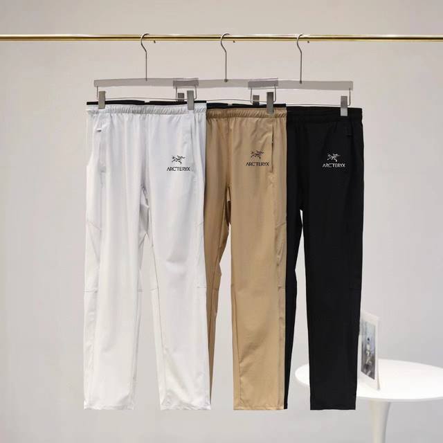 2025独家款始祖鸟 Arc'teryx，始祖鸟春款来袭速干裤男士流行休 闲速干裤，此款裤子非常百搭，弹力腰围，日常上班 户外运动都可 以穿着，此款经过鸟家多位