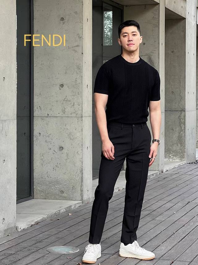Fendi 芬迪猫眼男士商务休闲裤新款男士休闲西裤， 男士高端商务休闲裤 客供进口臻选 %生态环保棉质面料 非市面各种由涤纶、化纤、尼龙仿制的粗糙劣质面料，真正