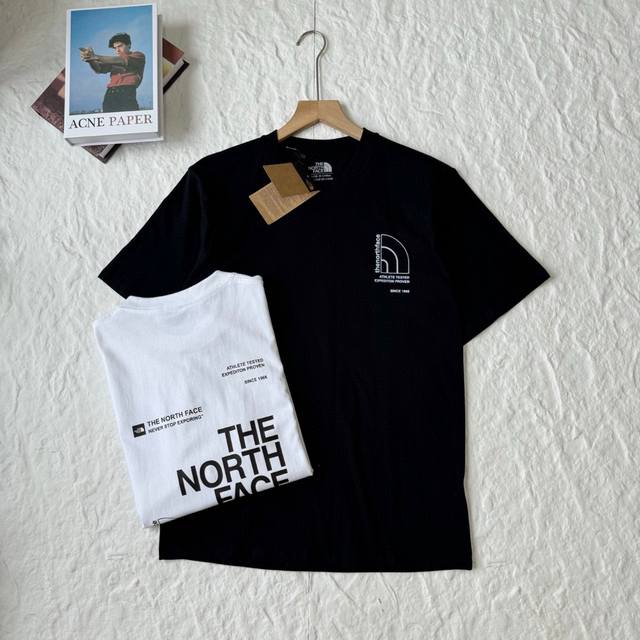 The North Face 北面 25Ss Tnf城市户外系列印花情侣短袖T恤 前幅的图案是北面设计款，印花采用进口胶浆工艺，经过对印刷网版进行技术处理，加了