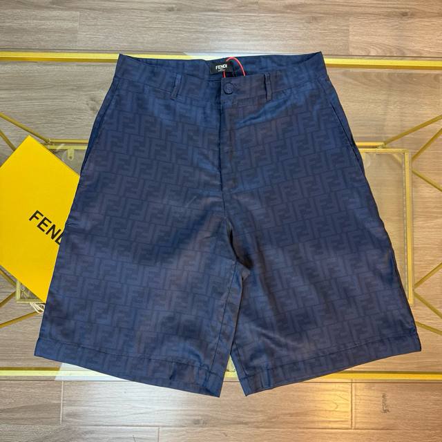 可搭配同款上衣 对标专柜★过验版本★Fendi 芬迪Ss25夏季新款全幅Ff短裤 定制莱赛尔天丝 细腻柔软 舒适贴肤 深邃蓝调 宛如深海瑰宝 高贵典雅 饰以Ff