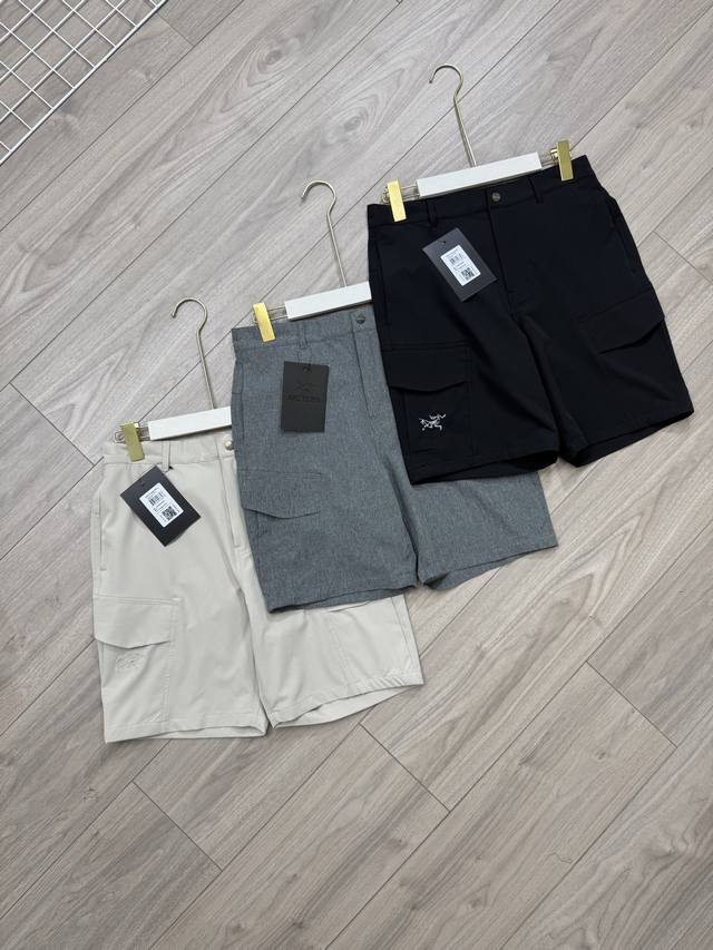 丶上新 始祖鸟速干短裤 细节图 Arc'teryx 始祖鸟 三色Rampart Shorts系列户外工装休闲通勤 机能短裤 男女同款 不怕衣服贵，就怕买不好 一
