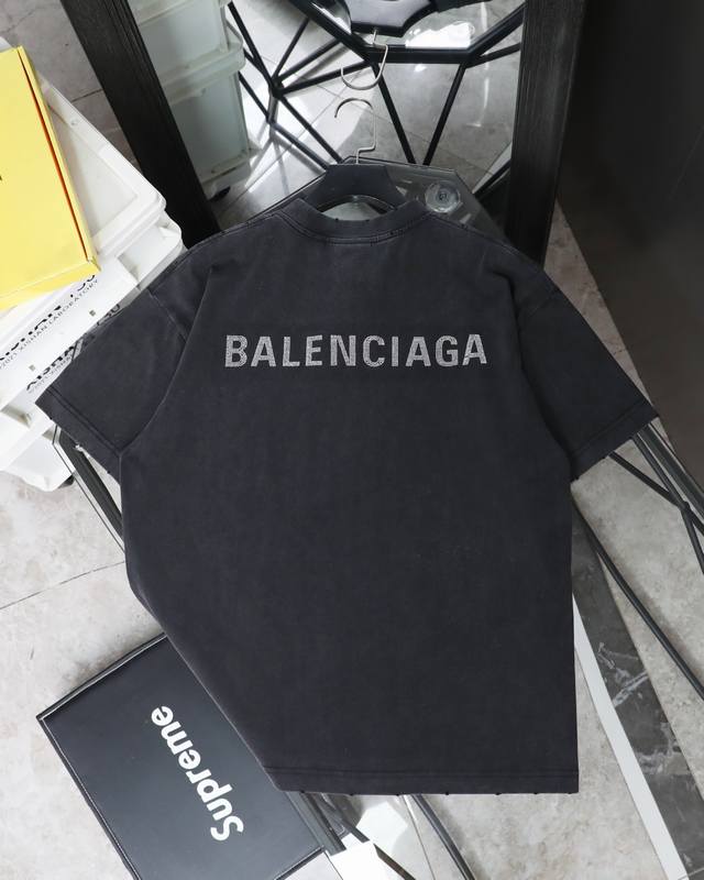 供 磨破版本区别通货 巴黎世家#25Ss顶级烫钻水洗磨破短袖# Balenciga巴黎世家# 巴黎专用水洗*260G高克重1比1双纱罗纹 Os落肩宽松版型 男女