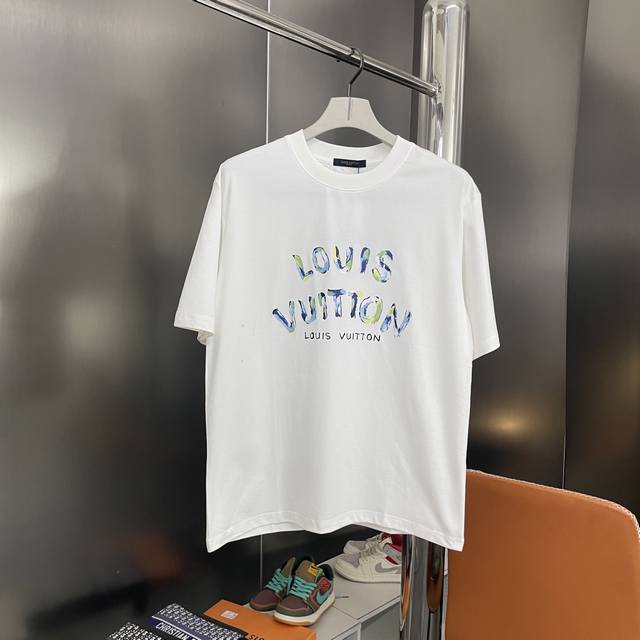 上新 纯原臻品 顶级原版复刻 Lv 路易威登25Ss前后印花字母Logo300克圆领重工标志品牌短袖 原版面料高版本高品质 网红明星同款 水洗300G32支双纯