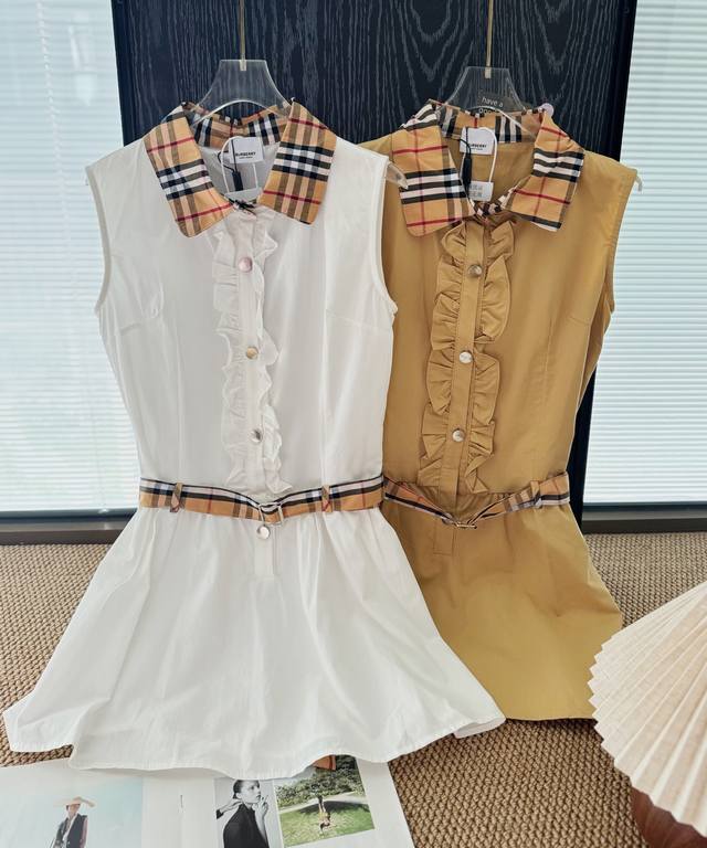 价格P： 品名：Bbr*经典拼接荷叶边腰带无袖连衣裙 尺码：M.L 颜色：白色 卡其 荷叶边连衣裙来啦！显瘦又高级+这条裙子也太好穿了吧！巨显腿长+小个子闭眼入