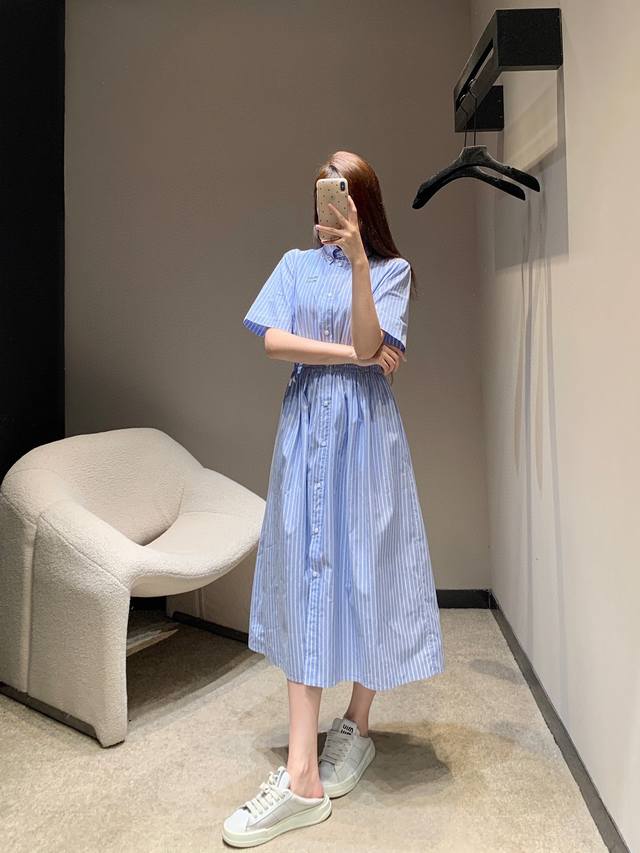 上新 Miu 缪缪 清爽学院风松紧腰条纹短袖衬衫连衣裙 独家Yb开发！高版出品！定制进口全棉材质 亲肤柔软版本挺括有型 巨巨巨舒服，经典品牌Logo刺绣点缀，收
