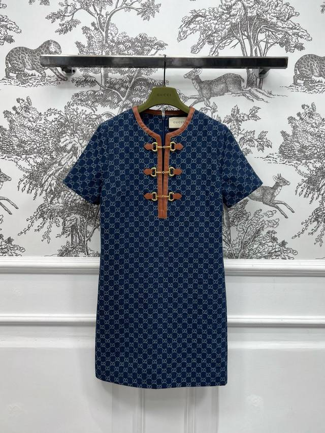Gucci古驰马鞍扣皮革装饰菱格双G字母提花牛仔短袖连衣裙 款号：25670406221 颜色：蓝色 尺码：Sml S码80-95斤 M码95- 斤 L码 -1