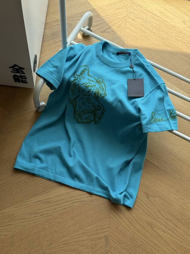 供 Louis Vuitton X Tyler 圆领字母Logo 针织毛衣 短袖T恤男女同款 Xs~L 顶级版本， %32支新疆长绒棉纱，区别市面的棉质版本，双