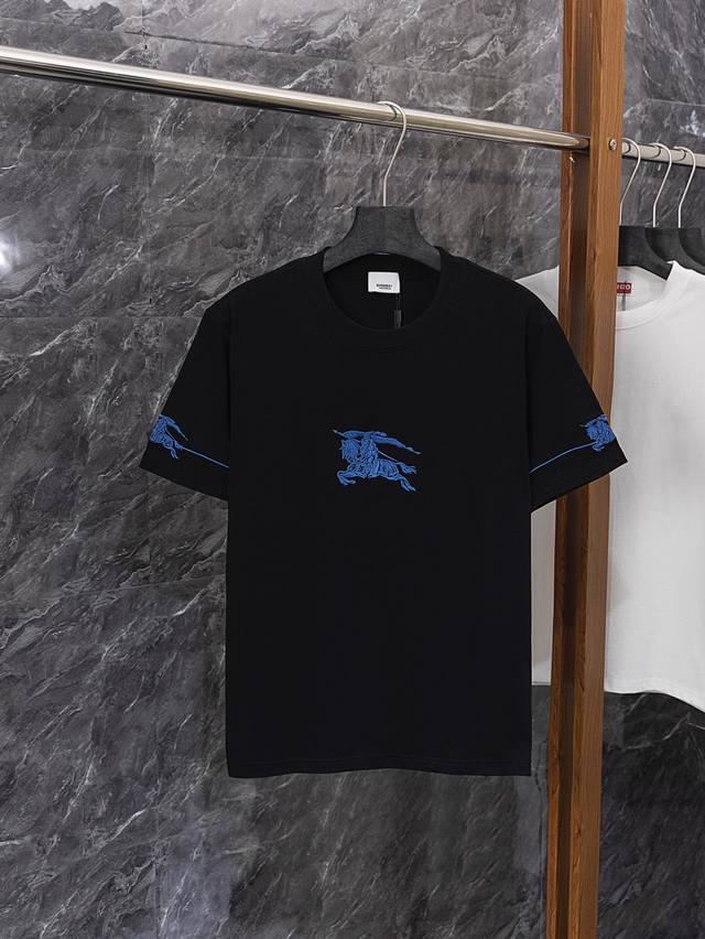 款号J45 Burberry 巴宝莉 胸口战马刺绣 大Logo经典识标精致升级 灵感源自八十年代复古 原版面料 官方同款 短袖T恤 定制2 克同缸染面料 手感非