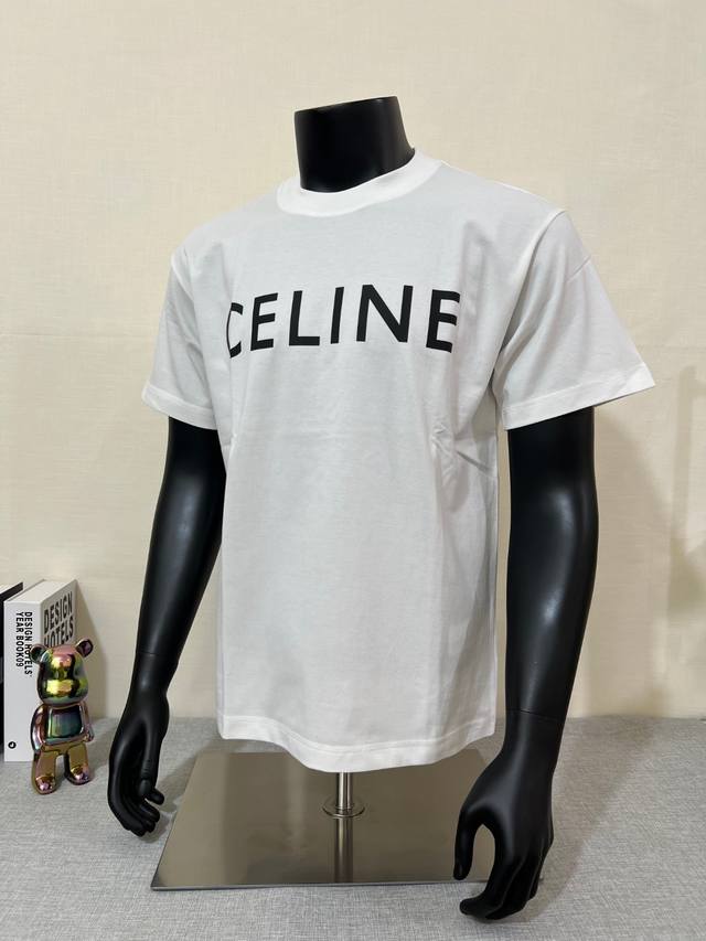 Celin* 瑟琳 经典胸前字母短袖字母采用0.7加厚塑胶，区分市场印花工艺，重工艺T恤定制240克64支100%纯棉面料，手感非常舒服，简单不过时，非常经典的