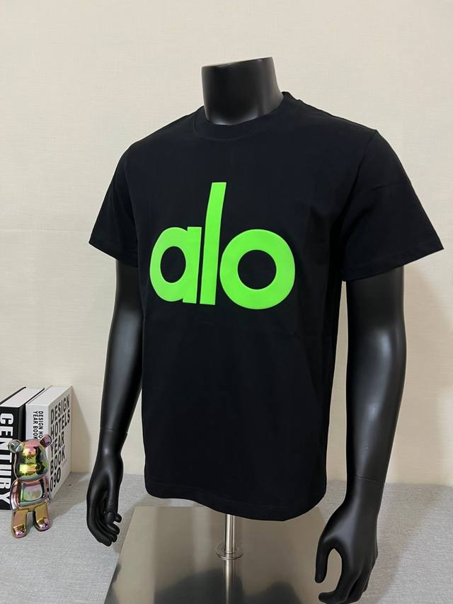 爆款增色 夜光版本 Alo Yoga 阿洛顶级版本 官网同步；2025Ss 定制64支240G双纱100%纯棉 质感柔软，甄选面料，严苛做工； 成衣选用Yb发泡