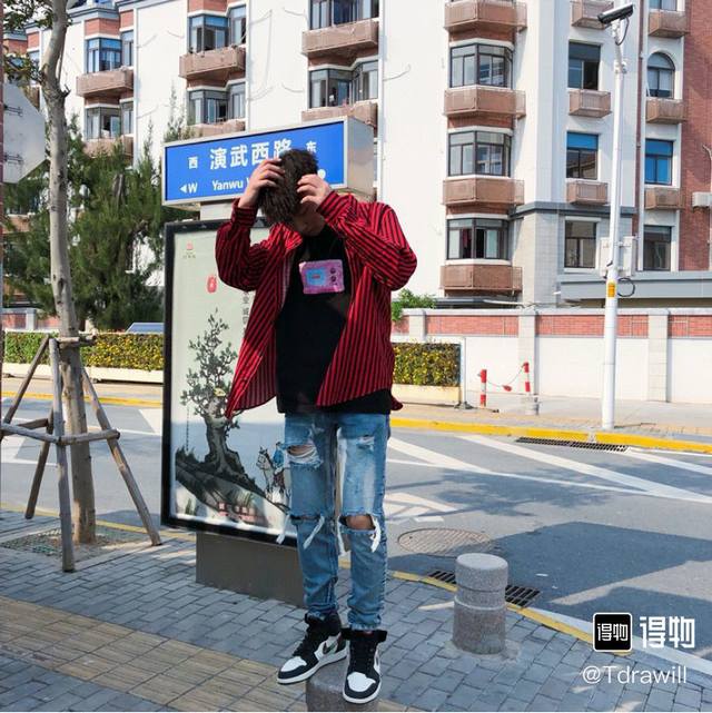 上新 款号: 751# Supreme Ss25 Supreme 18Ss Week6 电视Tv电视机Tee #爆款强势登陆 一发售即售磬 Supreme是一个