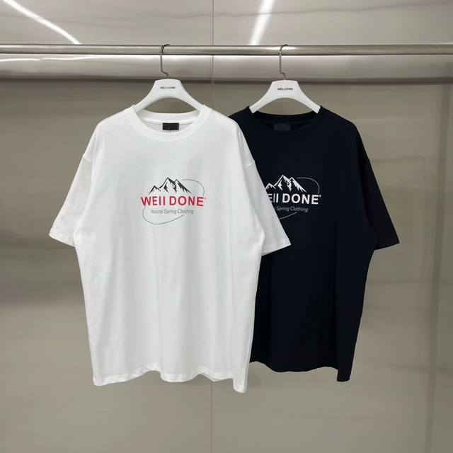 新款 款号: W242# We11Done 山峰印花 宽松圆领短袖T恤男女情侣款 面料：2 G双纱精梳紧密赛络纺重磅纯棉 工艺：走线均是全身三线缝制，后领织带包