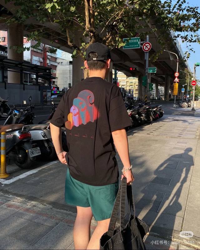 上新 款号: 626# Carhartt Wip 卡哈特夏季新品立体Logo印花短袖T恤 杨祐宁明星同款，宽松休闲版型，男女均可上身，以卡哈特立体的Logo印花