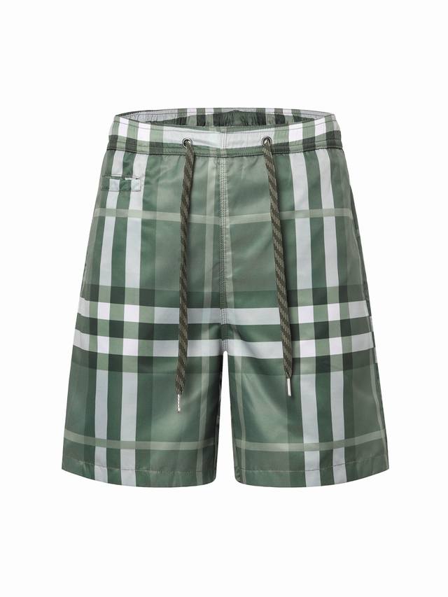 Burberry 巴宝莉经典春夏新款格纹弹力抽绳短裤 内里网布里衬，定位对格剪裁，休闲宽松版型，干爽透气又比真丝更加实用耐穿，百分百对格，花费2米多的面料就为区