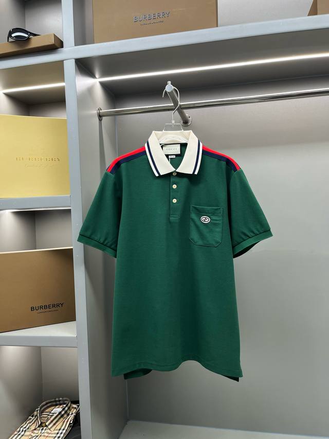 GuccⅠ 古驰 口袋刺绣新款Polo衫 原版面料 原版订制辅料 官方同款 采用210克纯棉珠地面料，定制 同缸染面料 手感非常舒服爽滑 版型挺阔有型 一线品牌