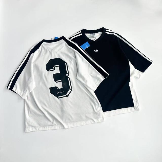 白底图 Adidas 25Ss 三叶草刺绣拼接短袖 绣花，三标一致黑色曼巴棉260克插白色珠地200克 专柜同款上市，本季主打，做工精细无线头,休闲运动必备 尺