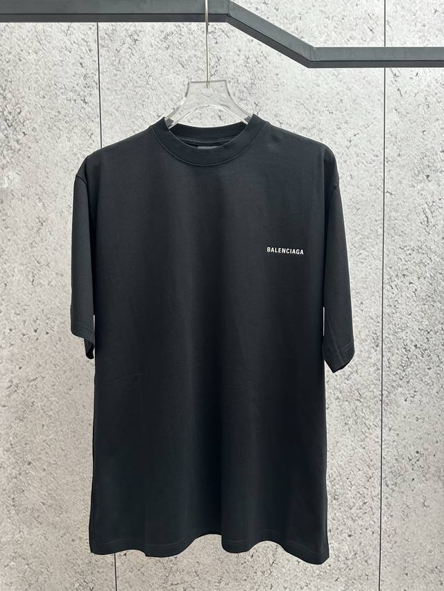 Blcg 21Ss 巴黎世家前后印花短袖T恤 活性黑配色 男女同款 尺码 Xs S M L Xl全码现货供应 工艺说明：采用100%定织定染纯棉面料 巴黎专属面