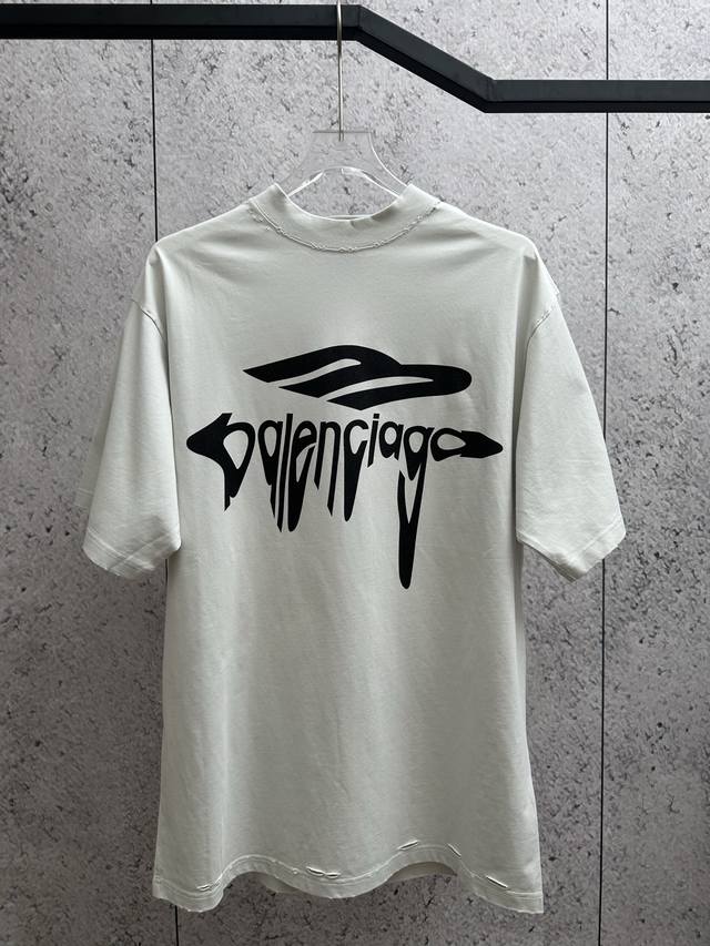 Blcg 25Ss 3B溶解印花磨烂短袖T恤 灰白配色 男女同款 尺码 Xs S M L Xl全码现货供应 工艺说明：采用100%定织定染纯棉面料 巴黎专属面料