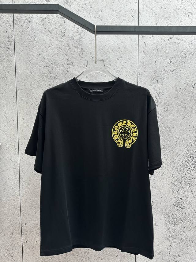 克罗心新款潮牌。。。270克超爽棉 高端绒面发泡胶浆印花工艺 三标齐 颜色：黑白色 码数：S--Xl