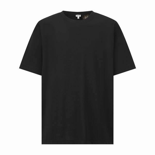 原版开发 顶级版本』 Loewe 罗意威联名标系列刺绣短袖 面料：采用50支平纹双股，面料经过布匹洗水后已固定衣服版型，纯棉材料建议手洗，机洗情况下建议套洗衣袋