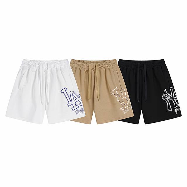 男女情侣宽松休闲运动短裤大Logo字母24夏季新款 款号：Dw8899 面料：320克 毛圈纯棉 颜色 : 白色 黑色 卡其色 尺码：S M L Xl Xxl