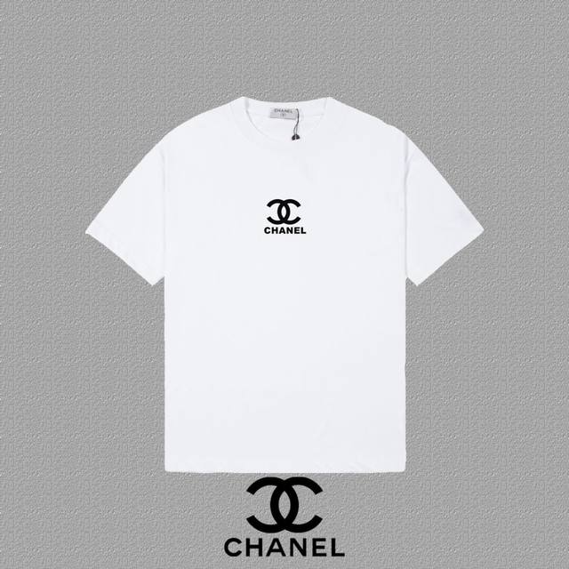 Chanel 香奈儿] 2025Fw短袖T恤 厚板字母Logo 高端26S双纱300克面料 重磅面料 定制拉架罗纹同缸同染 三标齐全 男女同款 颜色：黑色 白色