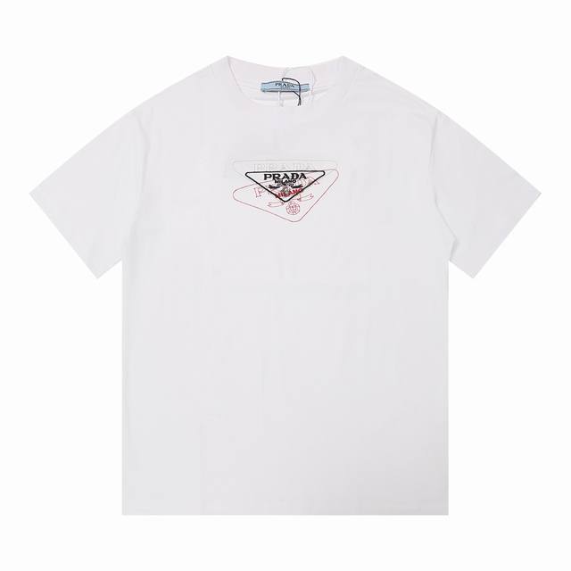 Y056 高版本正确版本 Prad* 2025 新品上架 刺绣三角标休闲 定制Yb斜纹全棉材质 舒适透气 夏日首选 胸前饰以刺绣三角标图案 叠影手法呈现 设计感