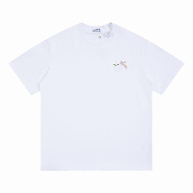 Y040 高版本精密刺绣 Loew*2025早春新品 圆领刺绣短袖 定制Yb双纱全棉材质 透气舒适 质感十足 宽松短袖T恤裁剪 凸显品牌格调 采用克重纯棉制成