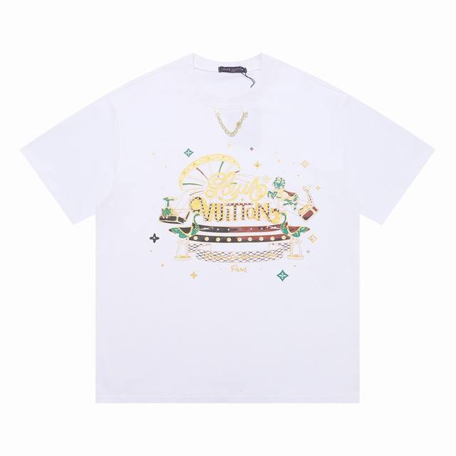 Y035 高版本正确版本 Lv Louis Vuitto*2025新品上架 圆领订珠印花链条 定制270克双纱面料全棉材质 透气舒适 质感十足 常规短袖T恤裁剪