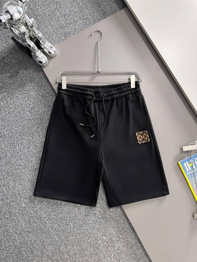 套装款！ Loewe 罗意威 2025新款 轻奢主义 牙刷绣Logo 后开袋 男女日常通勤 穿搭必备 休闲短裤 定制毛圈面料 腰标吊牌洗水唛三标齐全 颜色：黑色