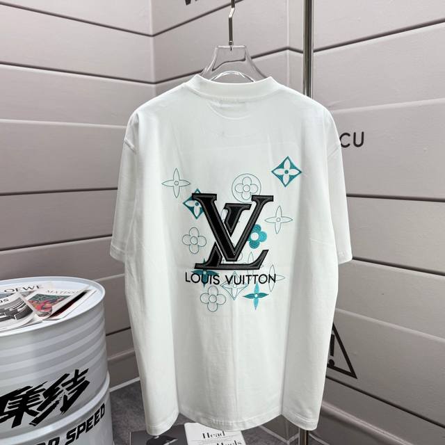 Lv 路易 2025春夏新款刺绣拼皮印花定制双纱平纹纯棉面料 短袖T恤 男女同款 尺码： S 90- 斤 M - 斤 L -165斤 Xl - 斤 Xxl -2