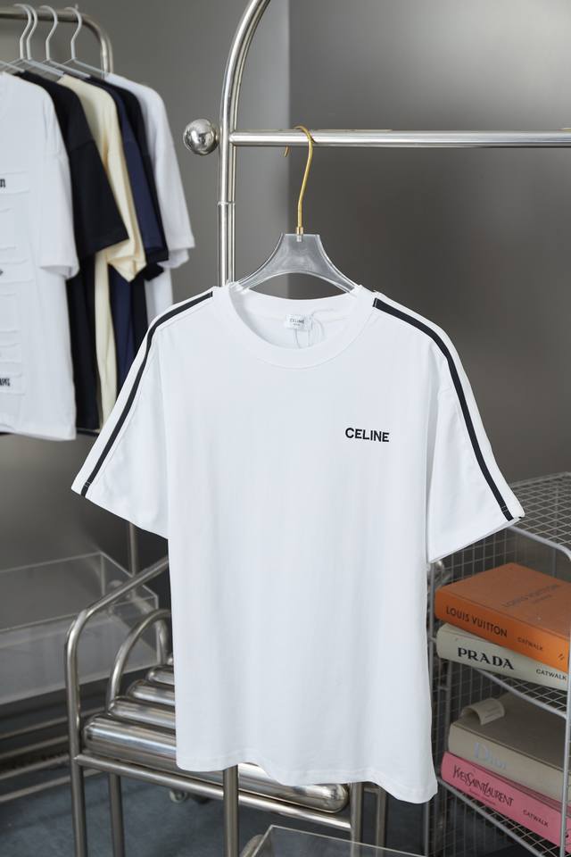Celin* 25Ss早春新款 刺绣字母印花短袖 轻奢主义 男女日常通勤穿搭必备单品 正确版本 欢迎对比 详细特征 320克 % 纯棉双纱汗布面料 同缸定染特种