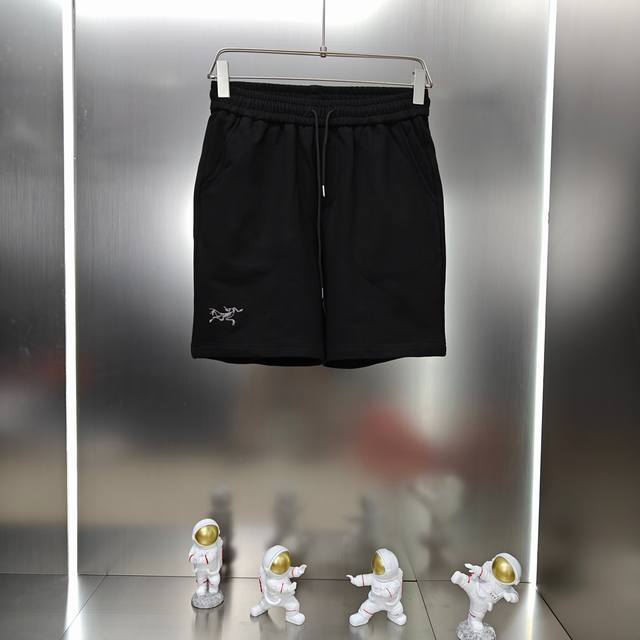 始祖鸟 Arc'teryx 2025春夏新款短裤五分裤！ 定制专属400克重毛圈布纯棉面料 刺绣Logo工艺设计 颜色：黑色 尺码：S-2Xl