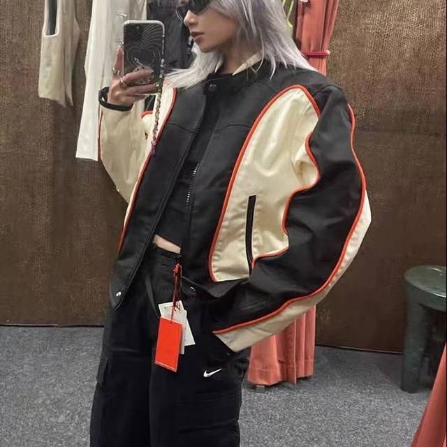 款号Cc452 新款高级感痞帅赛车服美式复古机车外套男飞行员夹克情侣装朴宰范同款，重工品质面料，搭配帽衫 卫衣 衬衫都非常好看，百搭神衣！搭配情侣装也很绝、百搭