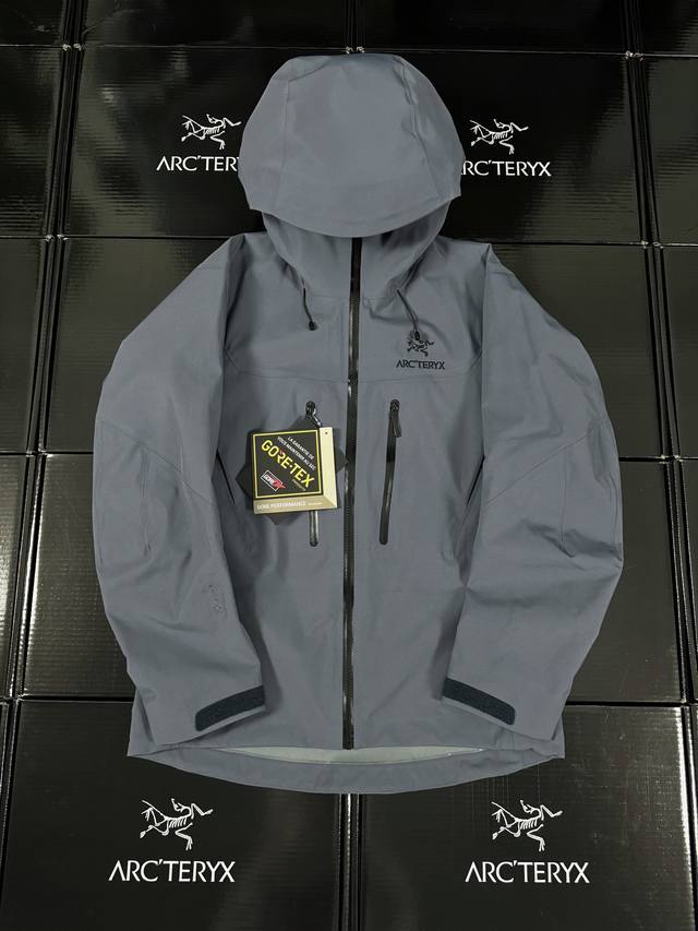 款号G13 新配色 烟灰色 顶级版本Arcteryx始祖鸟 Alpha系列 Sv 第7代 Gore-Tex Pro 刺绣Logo图案休闲运动连帽拉链硬壳冲锋衣滑
