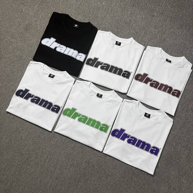 Dc01# 实拍图 Drama Call Letter Basic Tee 纯棉短袖 230G纯棉双纱 高克重螺纹 不松不垮 Color：白印黑 白印宝蓝 白印