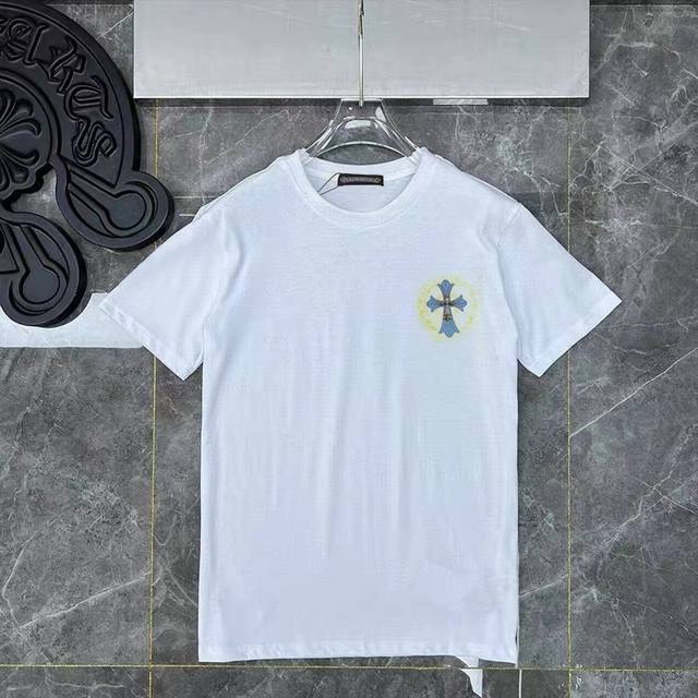 款号Ys42 Chrome Hearts 克罗心 十字架泼墨梵文字母百搭潮流短袖T恤男女同款 吊牌 领标 水洗唛 三标齐全 定织定染250克精梳棉面料 黑白色