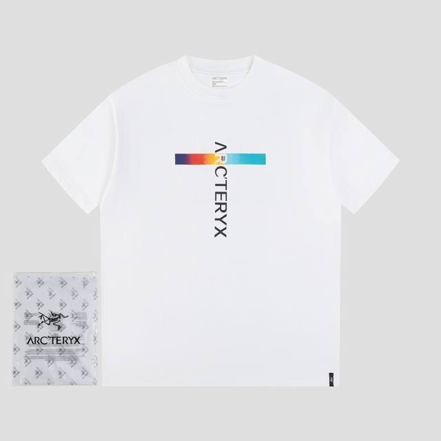 款号Ys62 始祖鸟 Ayc Teryx Fw短袖T恤 新款 高端32S双纱280克面料 重磅面料 定制拉架罗纹同缸同染 三标齐全 男女同款 颜色：黑色 白色