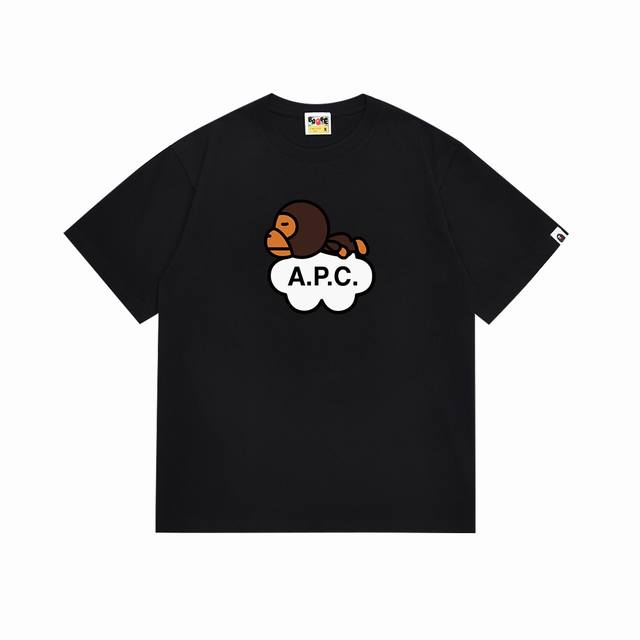 Sc079# 顶级版本 Bape Apc联名卡通Baby Milo字母印花短袖T恤 采用260克优质高织纯棉面料 双纱精梳 质感柔软不起球 进口环保印花胶浆 图