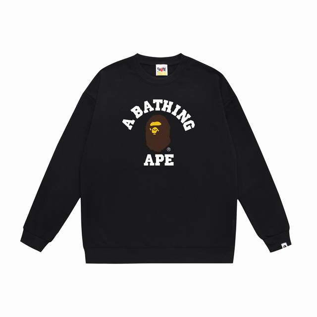 款号Sc357# 顶级版本 Bape 小猿人头经典字母印花圆领卫衣 采用350克大毛圈 落肩大版型 面料 质感柔软不起球 进口环保印花胶浆 图案鲜明立体 品质男
