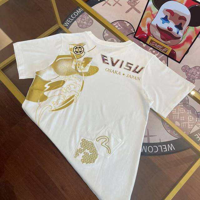上新 福神25Aw男士多口袋鲫鱼刺绣植绒T桖2Eahtm2S Xxctblkx休闲单品易于搭配，人气一直居高不下。以优质纯棉布料打造，剪裁合身，背面更可见刺绣与