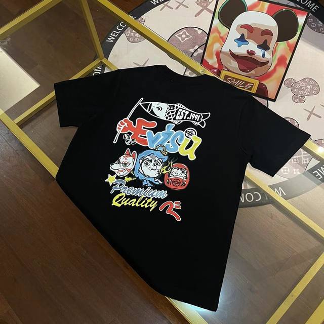 Evisu福神 新款男士字母1991狗头锦鲤短袖 颜色：黑 尺码：S-Xxl S码 肩宽44 胸围96 衣长68 适合身材100-120斤 M码 肩宽46 胸围