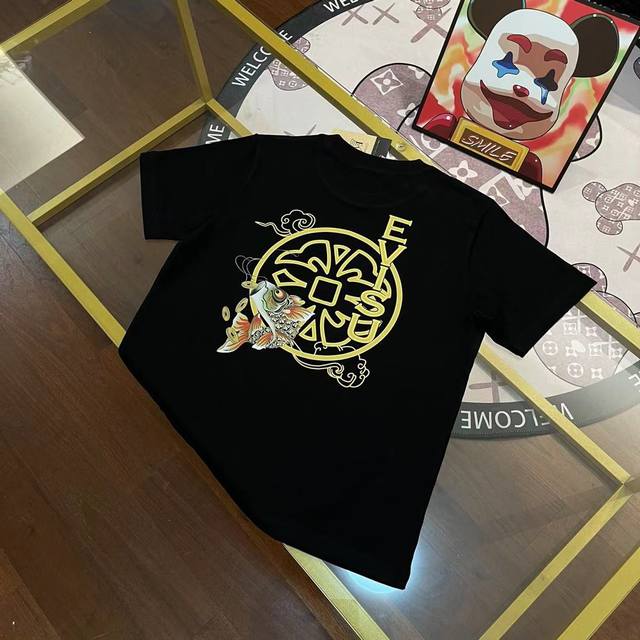 上新， Evisu福神 新款男士樱花铜钱鲫鱼短袖 颜色：黑 尺码：S-Xxl S码 肩宽44 胸围96 衣长68 适合身材100-120斤 M码 肩宽46 胸围