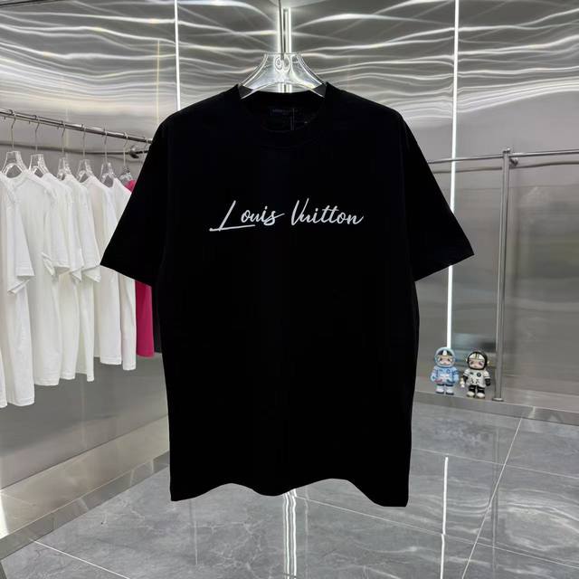 Lv 2025春夏新款短袖T恤 个性印花 男女同款宽松版 S M L Xl Xxl 五个码 黑色 白色